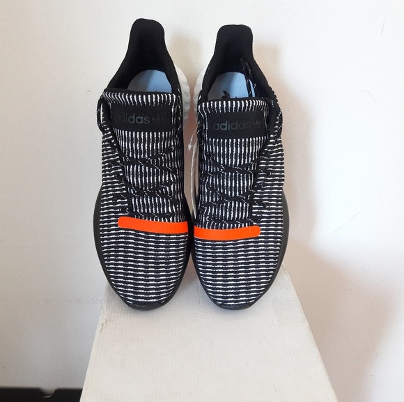 Adidas - Picture 3 of 3